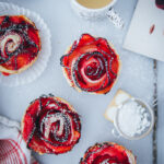 Pflaumen Rosenmuffins Pflaumenkuchen Pflaumenmuffins Blätterteig rezept plum rose muffins recipe puff pastry zuckerzimtundliebe backblog deutscher foodblog pflaumenrezepte bakefeed bake from scratch feedfeed food 52