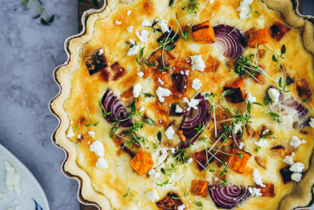 Suesskartoffel Feta Quiche Rezept sweet potato feta tart muerbeteig herzhafte tarte einfaches vegetarisches Mittagessen Bosch Cookit Test Zuckerzimtundliebe Foodstyling food photography feedfeed food52