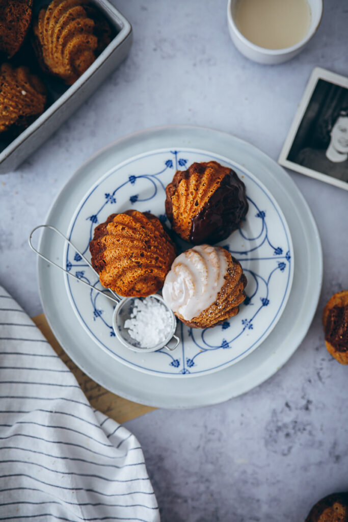 Nusskuchen Marmorkuchen Muffins Rezept hazelnut marble muffins madeleines recipe foodstyling food52 bakefeed bake from scratch feedfeed backblog 