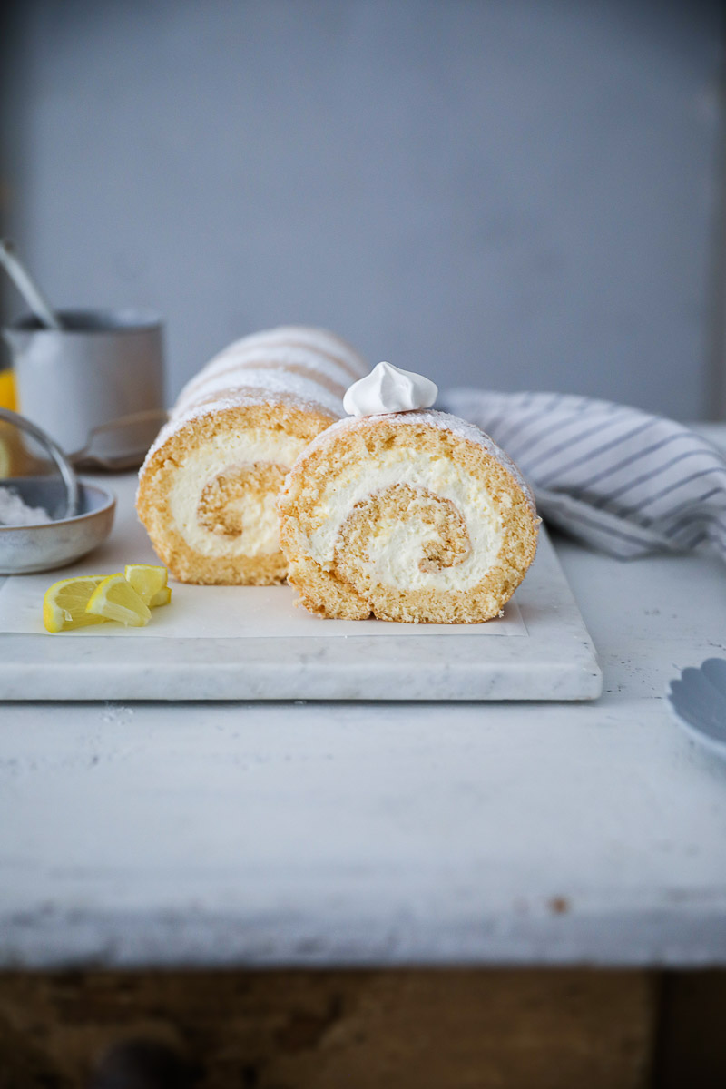 Rezept für Zitronen-Biskuitrolle mit Mascarponefüllung