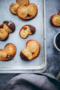 Zucker Zimt Palmiers Rezept Schweineöhrchen Rezept selber machen blätterteig kekse sweet hearts puff pastry foodstyling food photo elephant ears