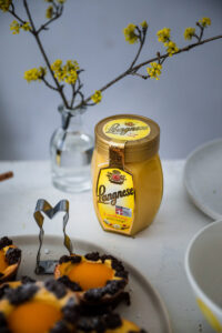 Russischer Zupfkuchen mit Aprikosenn, Oster Spiegeleier Kuchen Muffins Honig Muffins Backrezept mit Honig Osterkuchen Ostergebäck Osterideen zuckerzimtundliebe easter cheesecake muffins zuckerzimtundliebe bakefeed APRIKOSEN-ZUPFKUCHEN-MUFFINS backblog