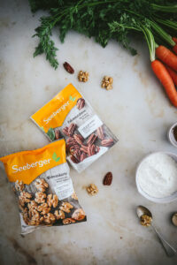 Carrot Banana Bread Rezept Möhren Bananenbrot rezept seeberger walnüsse pekannüsse foodstyling zuckerzimtundliebe food 52 bakefeed baking from scratch