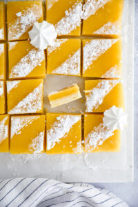 Rezept für Lemon Bars - Zitronenschnitten Zuckerzimtundliebe the bakefeed the feedfeed foodstyling food photography Lemon Squares Zitronenkuchen Zuckerzimtundliebe the bakefeed the feedfeed foodstyling food photography Lemon Squares Zitronenkuchen