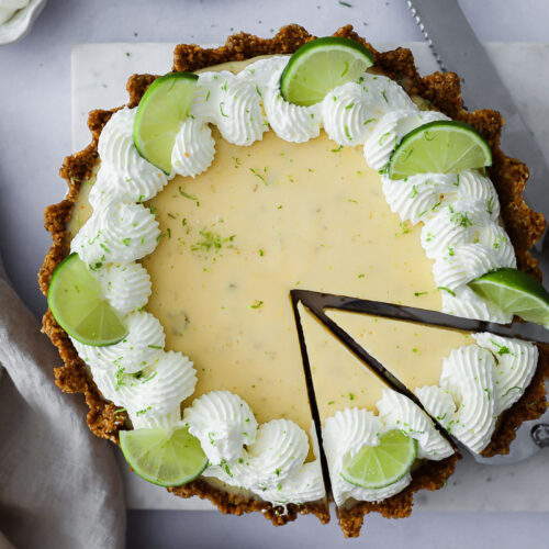 Key Lime Pie Rezept recipe Limetten Tarte Keksboden Foodstyling food photo limetten kuchen sommerkuchen sommergebäck foodblog feedfeed bakefeed