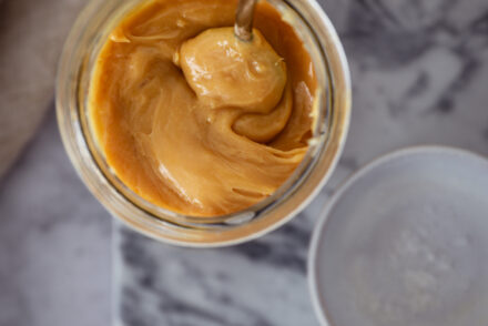 einfaches dulce de leche rezept aus dem backofen dulce de leche oven recipe bakefeed zuckerzimtundliebe karamellcreme selber machen