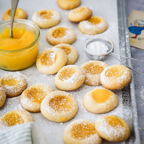 Lemon Curd Cookies - ein Rezept für super frische Zitronenkekse husarenkrapfen engelsaugen hildabrötchen rezept zuckerzimtundliebe foodblog backblog bakefeed feedfeed