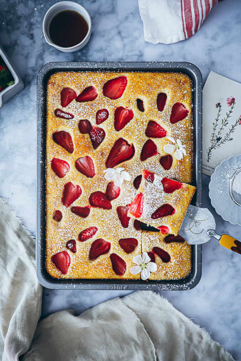 Erdbeer Ofen Pancakes - ein Rezept für einfache Pfannkuchen