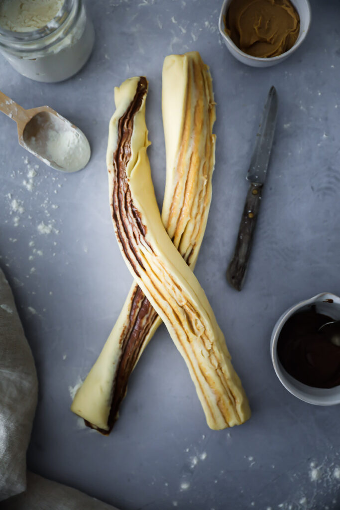 Schokoladen Erdnussbutter Babka Rezept