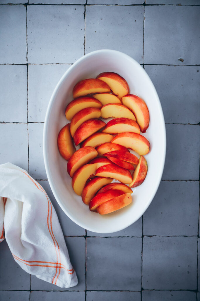 Pfirsich Crumble Rezept mit Mandeln – peach crumble recipe