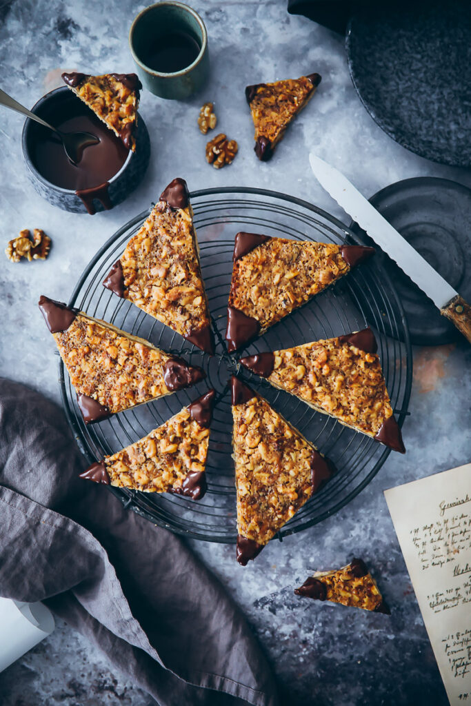 Walnuss Ahornsirup Nussecken Rezept maple walnut pie bars recipe Nusskuchen Walnusskuchen Herbst fall baking zuckerzimtundliebe Nussgebäck Nussrezept foodblog backblog foodstyling food photography