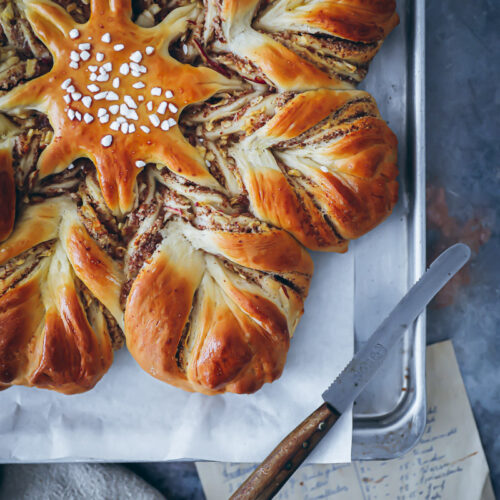 Nusszopf Hefestern mit Apfel - Rezept, die Zimtblume mal anders cinnamon star bread Apfelschnecke Hefeteig zuckerzimtundliebe Apfelkuchen bakefeed feedfeed foodtographyschool bakingfromscratch