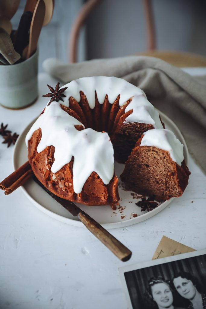 Gewürzkuchen Gugelhupf Rezept spiced cake bundt cake rührteig einfaches backrezept weihnachtskuchen zimtkuchen zuckerzimtundliebe backblog foodblog feedfeed bakefeed food photography 