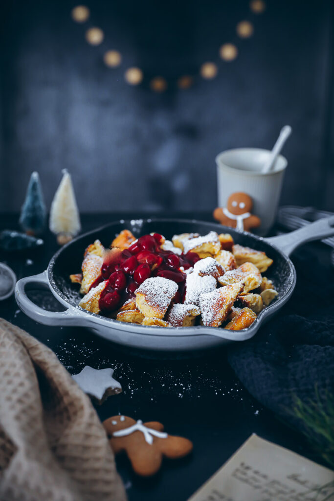 Weihnachts Zimt Kaiserschmarrn Rezept zuckerzimtundliebe bester kaiserschmarrn aus dem Backofen weihnachtsdessert südtiroler schmarrn rezept pulled pancake foodstyling foodtographyschool zuckerzimtundliebe backblog foodstyling