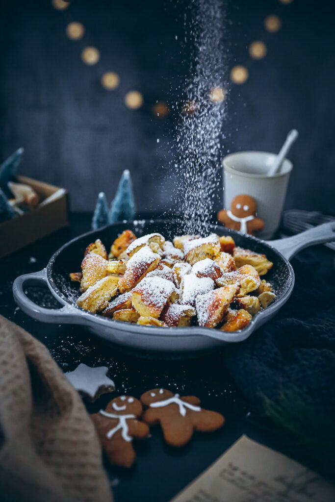 Weihnachts Zimt Kaiserschmarrn Rezept zuckerzimtundliebe bester kaiserschmarrn aus dem Backofen weihnachtsdessert südtiroler schmarrn rezept pulled pancake foodstyling foodtographyschool zuckerzimtundliebe backblog foodstyling