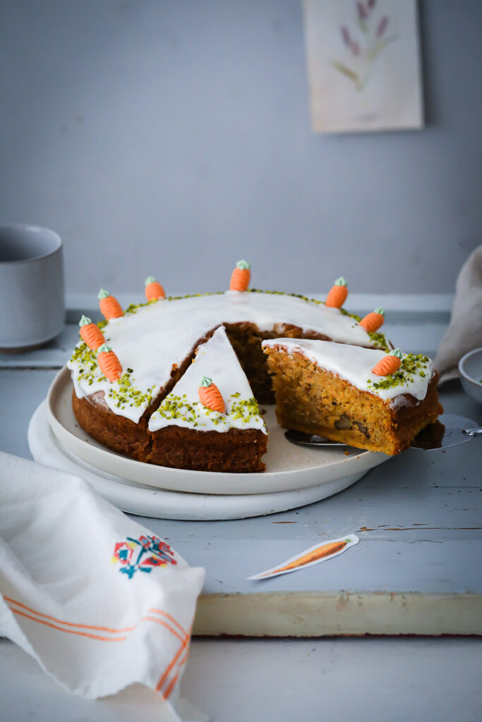 Carrot Cake Rezept Möhrenkuchen saftig zuckerzimtundliebe backblog rüblitorte rüblikuchen einfaches rezept easy recipe bakefeed foodstyling food photography