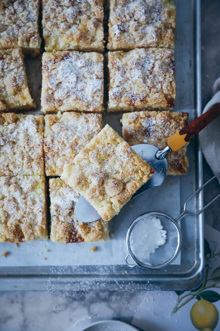 Zitronen Streuselkuchen Rezept vom Blech wie von Oma Zitronen Streuselkuchen Rezept vom Blech wie von Oma
