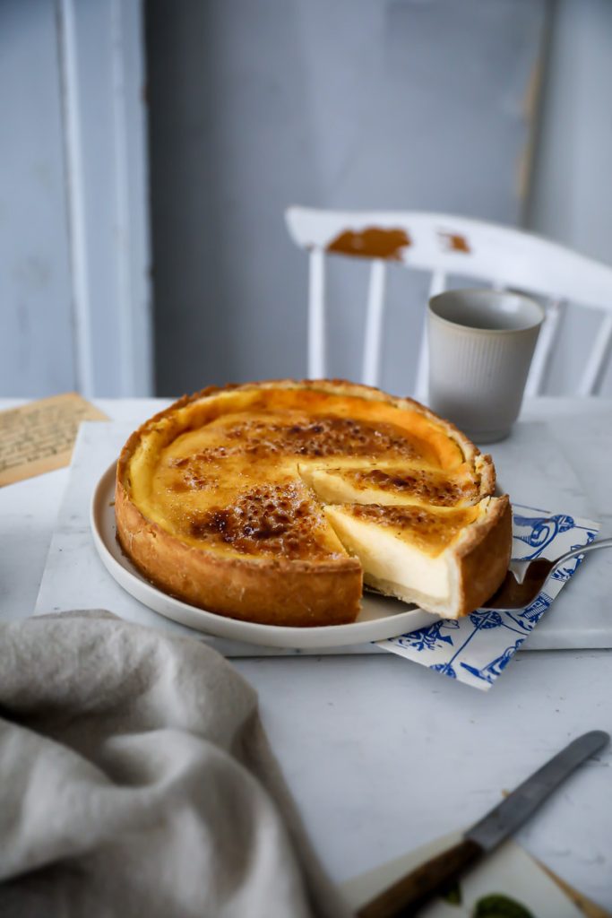 Schwäbischer Rahmkuchen Rezept mit Crème Brulée Kruste