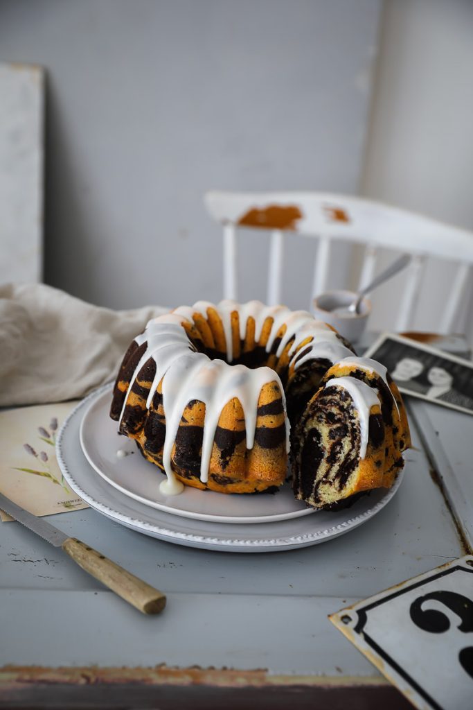 Choc Chip Marmorkuchen Gugelhupf Rezept Zebrakuchen Marble bundt cake zuckerzimtundliebe foodblog foodtographyschool nordic ware backform saftiger rührteig kuchen einfacher kuchen kindergeburtstag