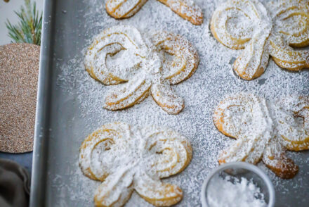 Wiener Spritzgebäck Rezept Viennese Swirls einfache Weihnachtsplätzchen Weihnachtsgebäck Butterplätzchen Weihnachtskekse cookies bakefeed feedfeed