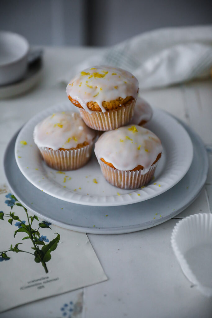 Zitronenmuffins mit Mohn rezept lemon poppy seed muffins