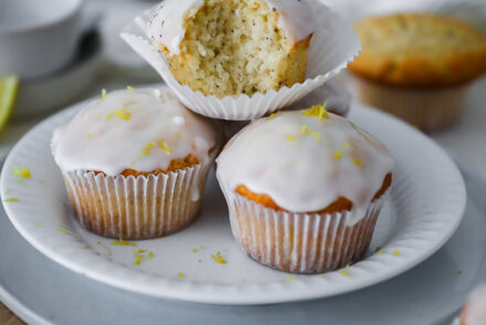 zitronenmuffins mit mohn lemon poppy seed muffins rezept recipe einfaches muffinrezept zitronenkuchen bakefeed feedfeed zuckerzimtundliebe backblog lieblingsrezept