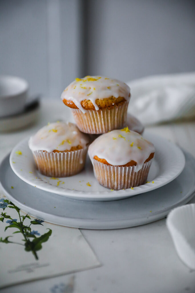 Zitronenmuffins mit Mohn rezept lemon poppy seed muffins