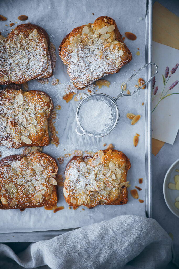 Bostock-Rezept aus Brioche Frangipane Mandelcreme Frühstücksrezept frühstücksideen brunchrezept breakfast ideas french pastry französische Rezepte zuckerzimtundliebe feedfeed