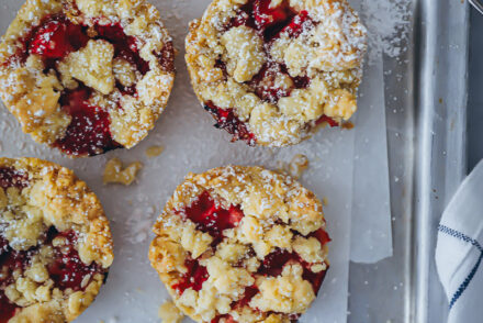 bestes erdbeer streusel cookies rezept recipe kleine einfache erdbeerkuchen erdbeertarte erdbeermuffin strawberry streusel cookies recipe