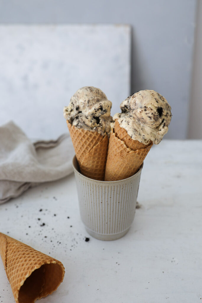 Cookies and Cream Cappuccino Eis ohne Eismaschine Rezept no churn oreo ice cream recipe eiskaffee kaffeeis