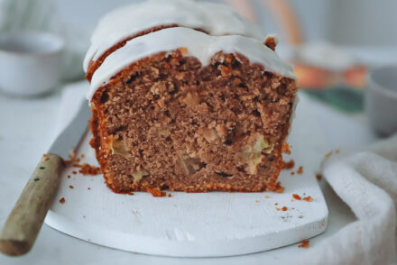 Apfel Gewürzkuchen rezept einfacher saftiger bester Apfelkuchen spiced apple cake mit zimtglasur bakefeed feedfeed zuckerzimtundliebe backblog apfelrezepte