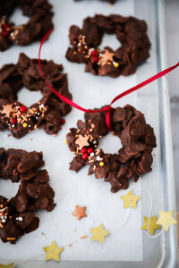 Schokocornflakes Kränze wie Schokocrossies Weihnachtsrezept Geschenke aus der küche weihnachtsschokolade cornflakes chocolate recipe zuckerzimtundliebe beste weihnachtsrezepteSchokocornflakes Kränze wie Schokocrossies Weihnachtsrezept Geschenke aus der küche weihnachtsschokolade cornflakes chocolate recipe zuckerzimtundliebe beste weihnachtsrezepte